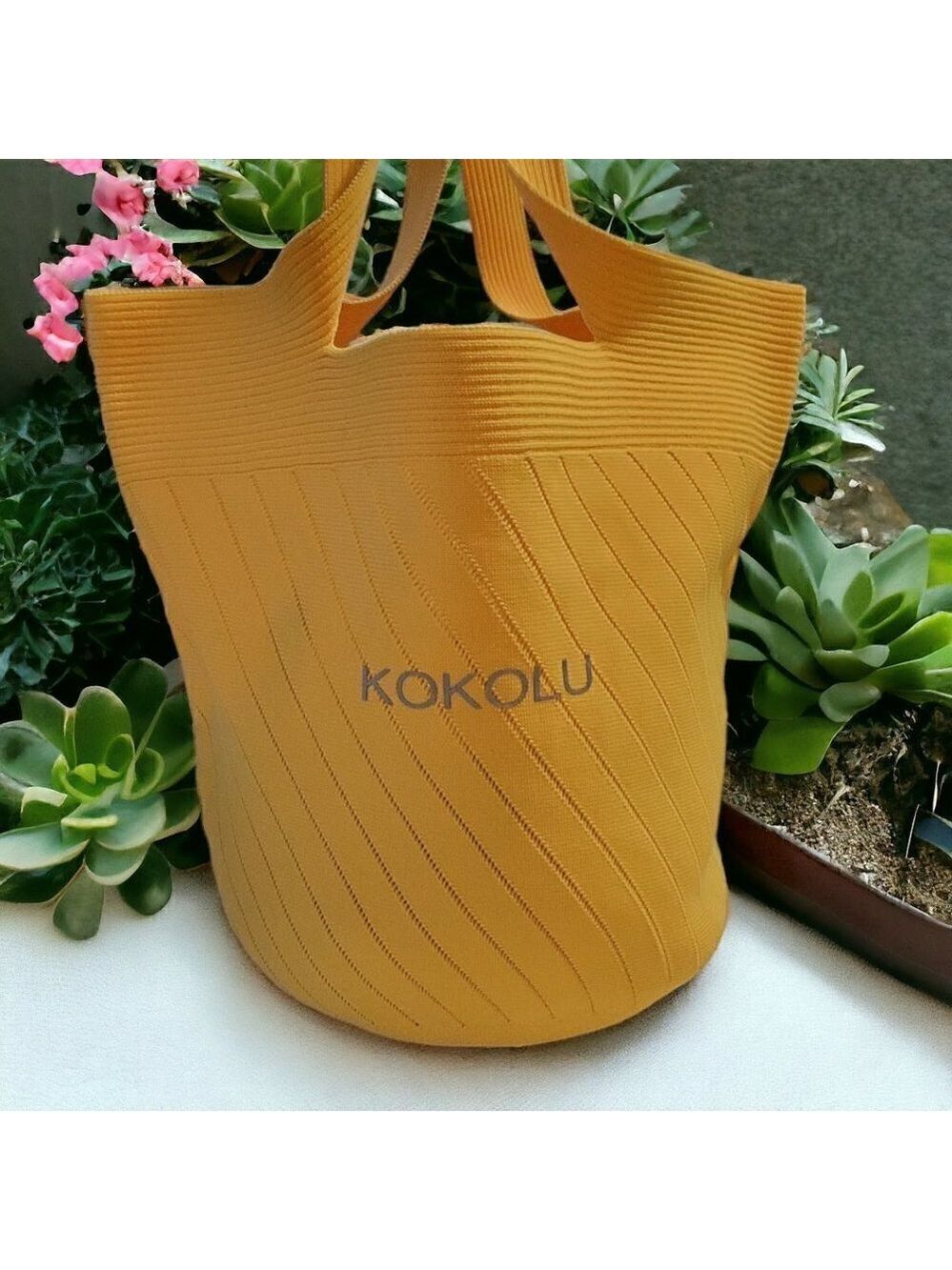 Kokolu Daily Eight Tote Bag (Yellow) - You'll love this tote